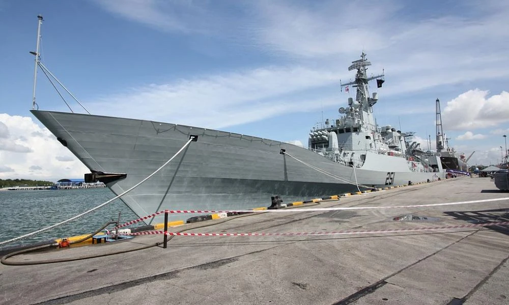 Tην «πάτησαν» οι Πακιστανοί με τις κινεζικές φρεγάτες που είχαν αγοράσει